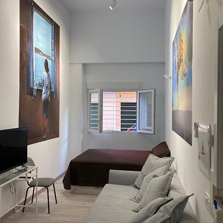 Golondrinas De Malaga "Apartamentos Con Mucho Arte" Y Terraza Solarium En Coliving المظهر الخارجي الصورة