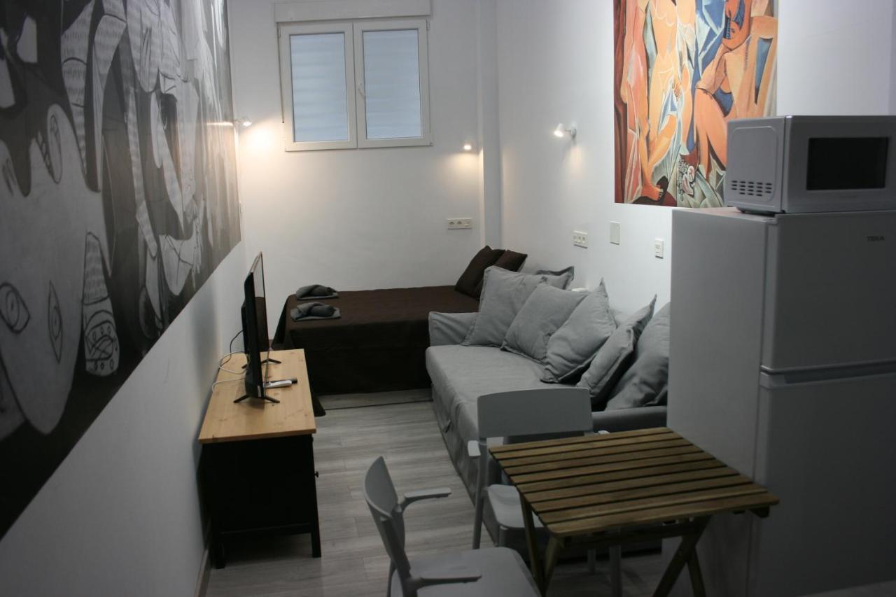 Golondrinas De Malaga "Apartamentos Con Mucho Arte" Y Terraza Solarium En Coliving المظهر الخارجي الصورة