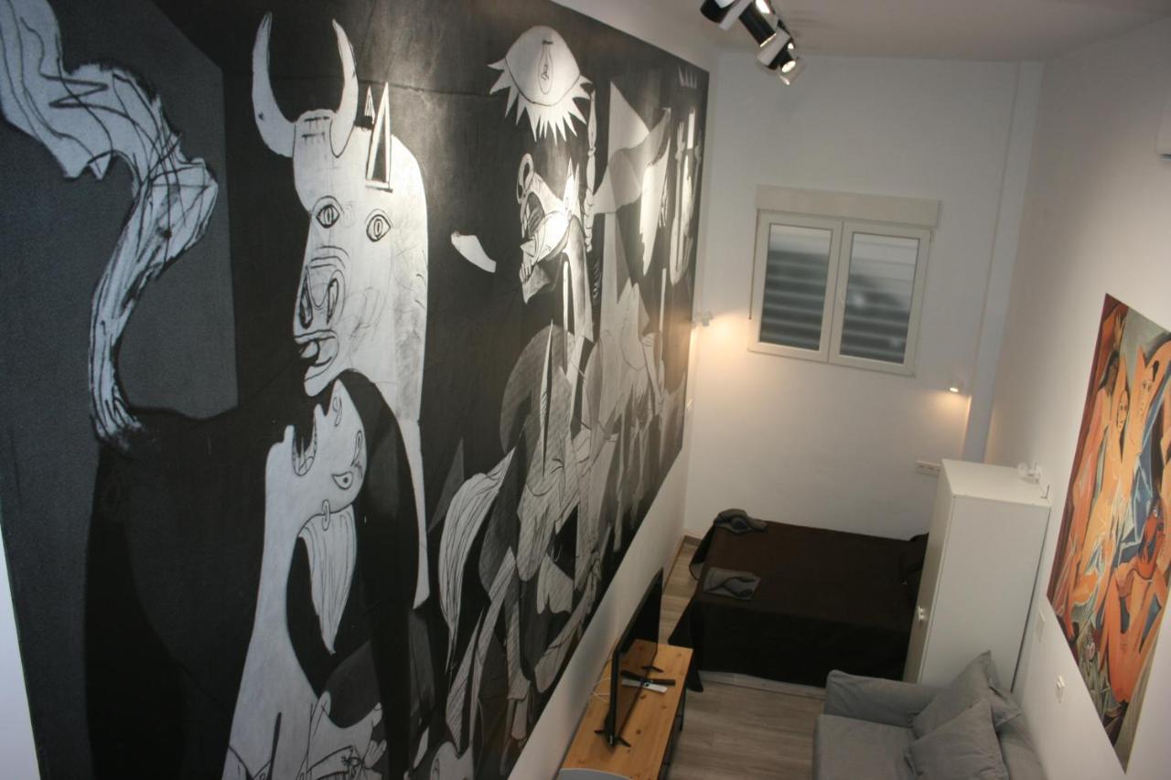 Golondrinas De Malaga "Apartamentos Con Mucho Arte" Y Terraza Solarium En Coliving المظهر الخارجي الصورة