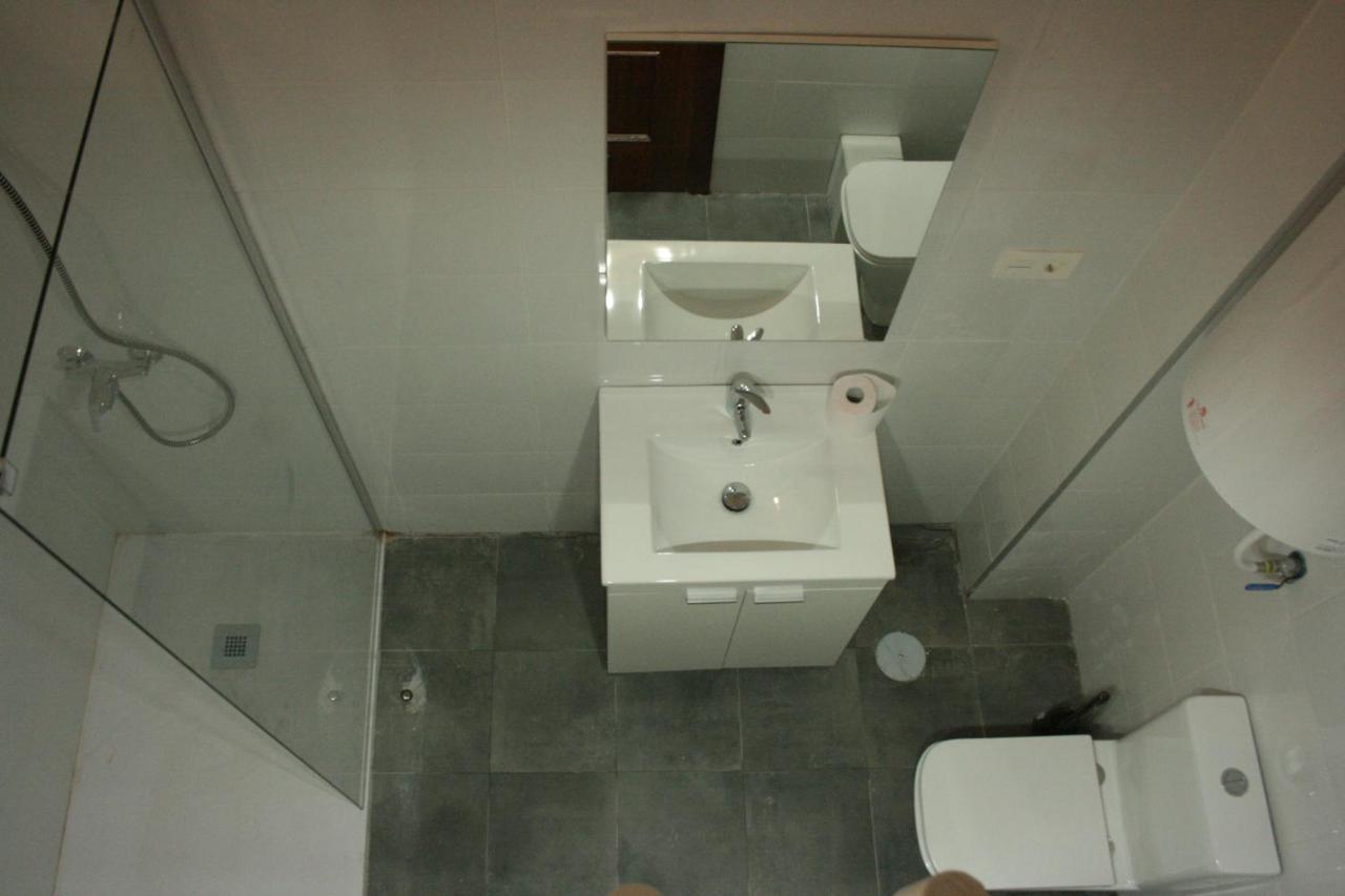 Golondrinas De Malaga "Apartamentos Con Mucho Arte" Y Terraza Solarium En Coliving المظهر الخارجي الصورة