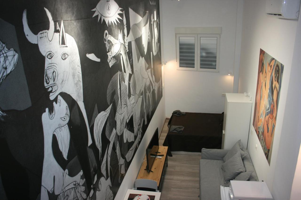 Golondrinas De Malaga "Apartamentos Con Mucho Arte" Y Terraza Solarium En Coliving المظهر الخارجي الصورة