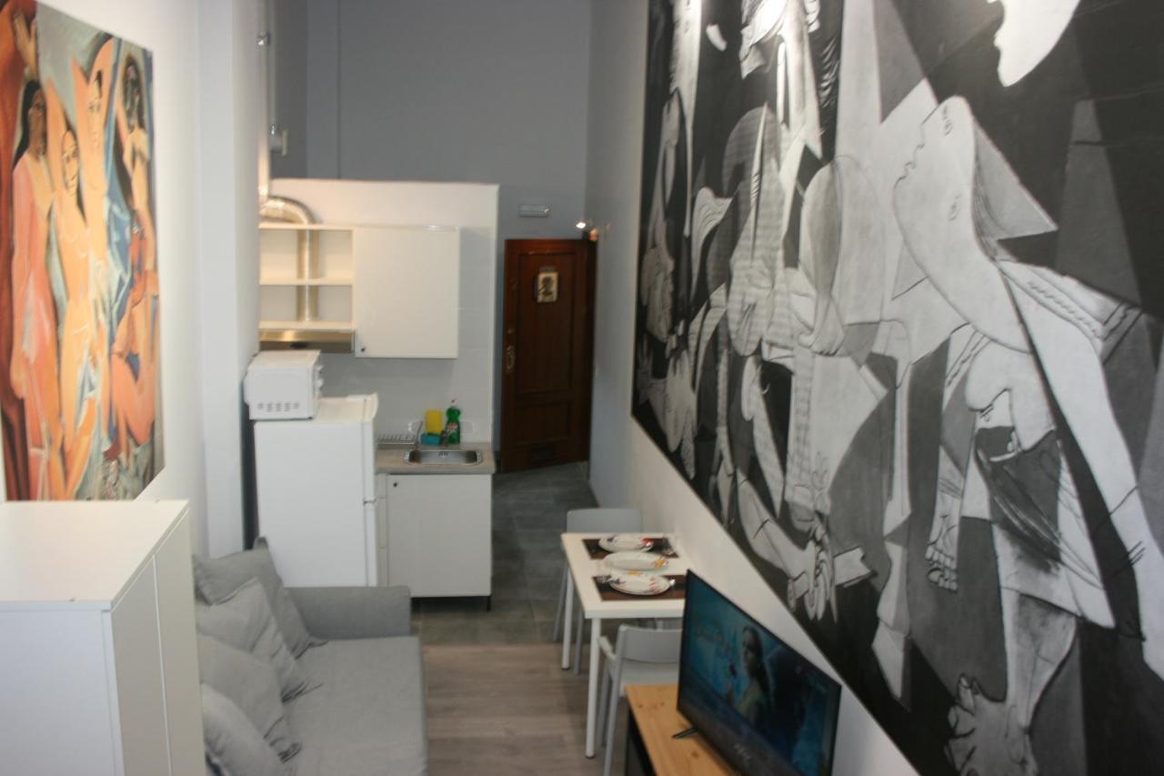 Golondrinas De Malaga "Apartamentos Con Mucho Arte" Y Terraza Solarium En Coliving المظهر الخارجي الصورة