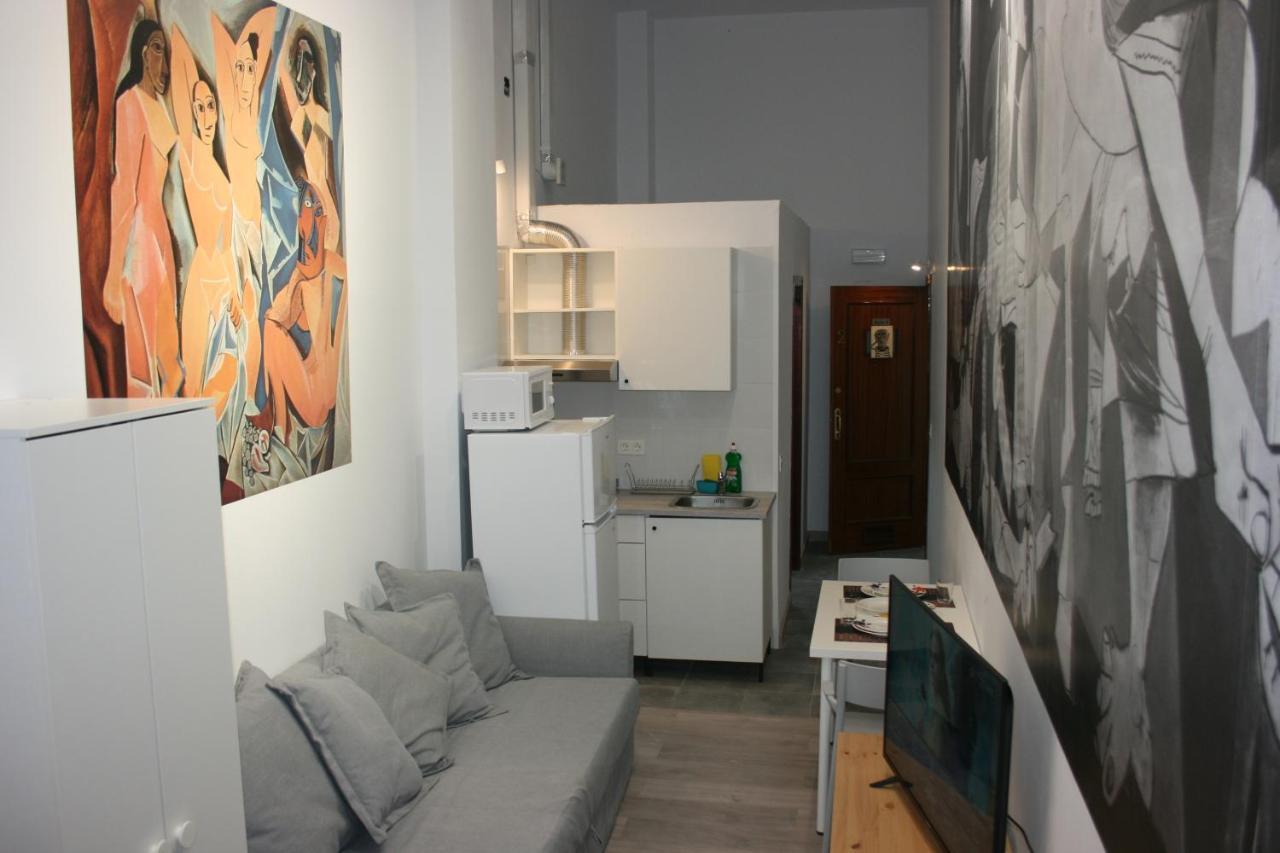 Golondrinas De Malaga "Apartamentos Con Mucho Arte" Y Terraza Solarium En Coliving المظهر الخارجي الصورة