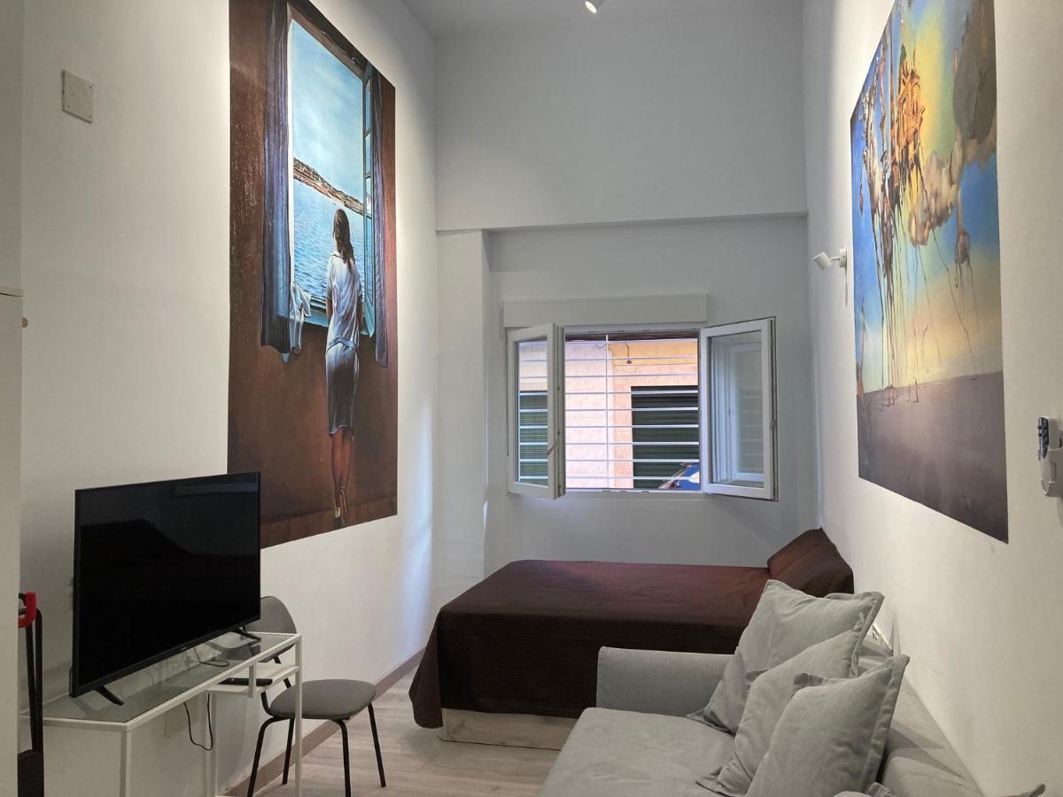 Golondrinas De Malaga "Apartamentos Con Mucho Arte" Y Terraza Solarium En Coliving المظهر الخارجي الصورة