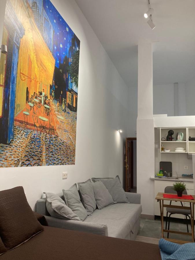 Golondrinas De Malaga "Apartamentos Con Mucho Arte" Y Terraza Solarium En Coliving المظهر الخارجي الصورة