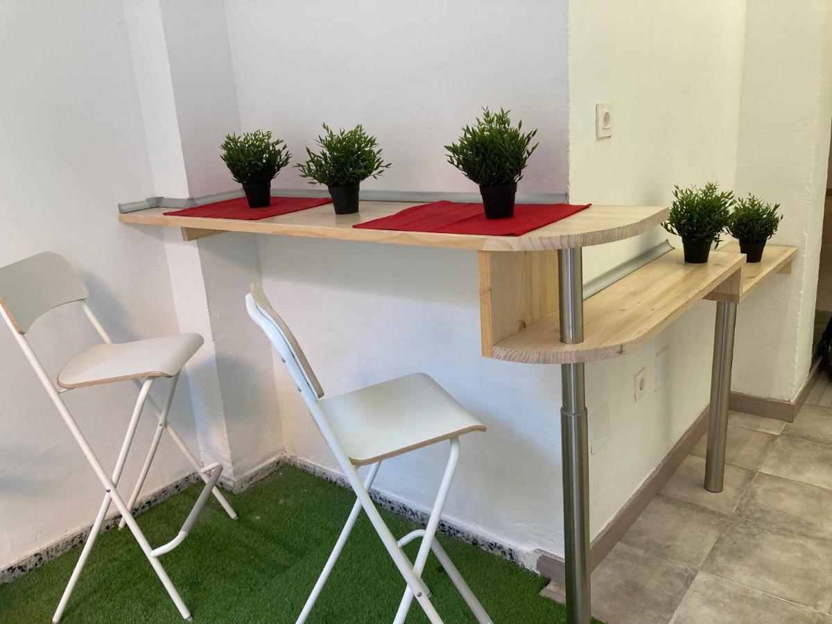 Golondrinas De Malaga "Apartamentos Con Mucho Arte" Y Terraza Solarium En Coliving المظهر الخارجي الصورة